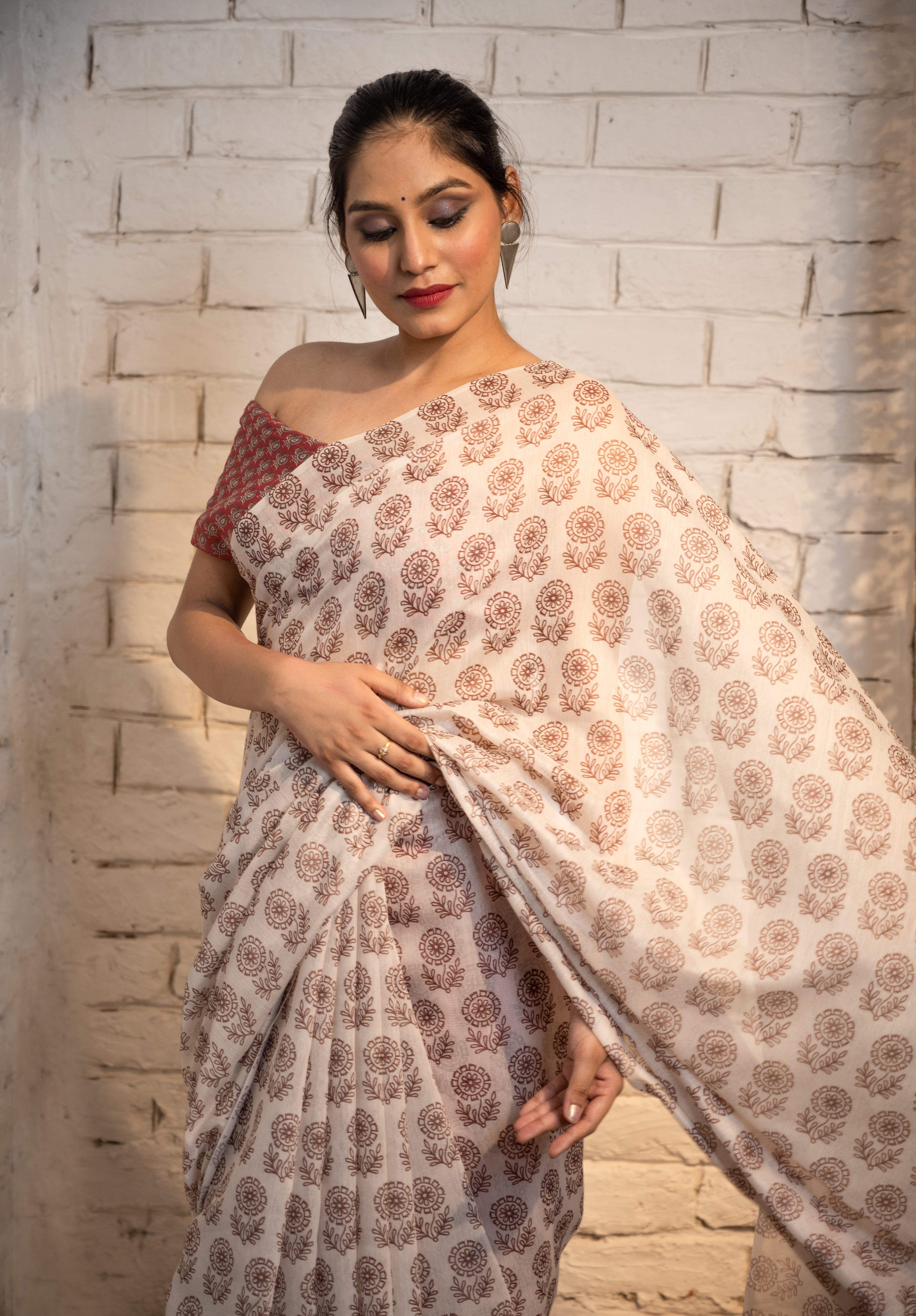 Ivory Blossom Cotton Saree
